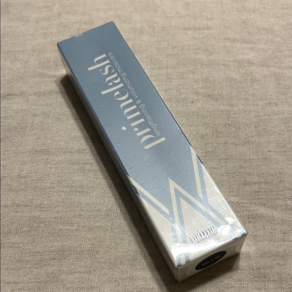 Primelash Lengthening & Volumizing Mascara in Blue
